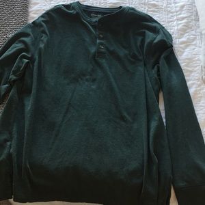 Men’s large long sleeve shirt.